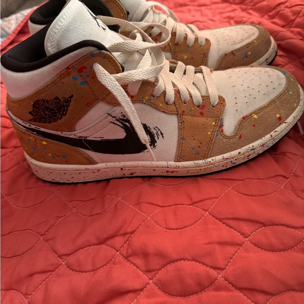 Gentle used Jordan 1 Mid SE Brushstroke